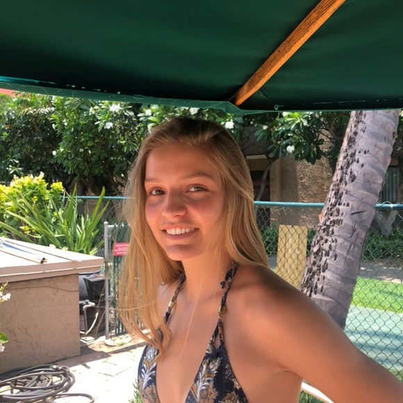 Meet your Posher, Emma - Picture 1 of 1